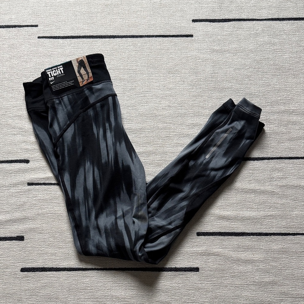 Nike Black and Gray Patterned Leggings
